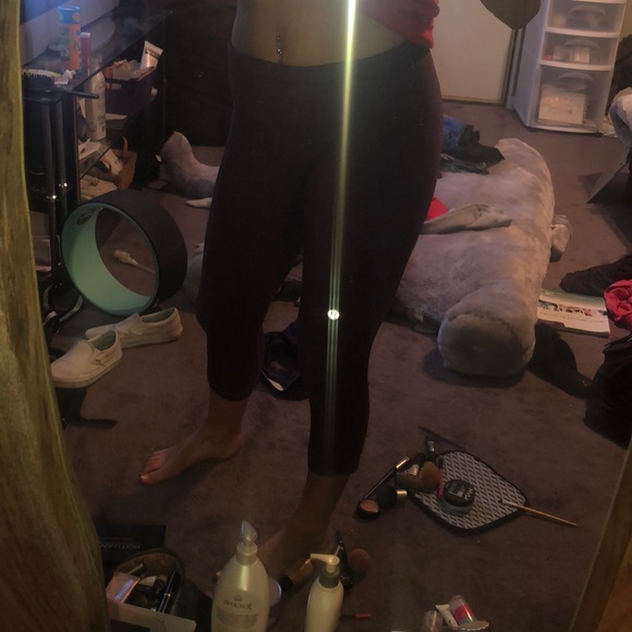 Lululemon leggings - Picture 1 of 3